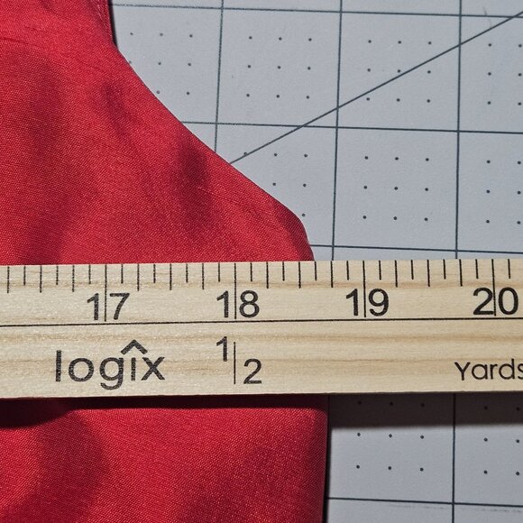 Talbots Women's Silk Top Red Medium Holiday Glam Minimalist Quiet Luxury - Picture 11 of 13